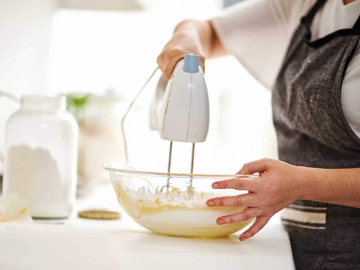 Essential Kitchen Helpers: 10 Tools that Make Cooking a Breeze