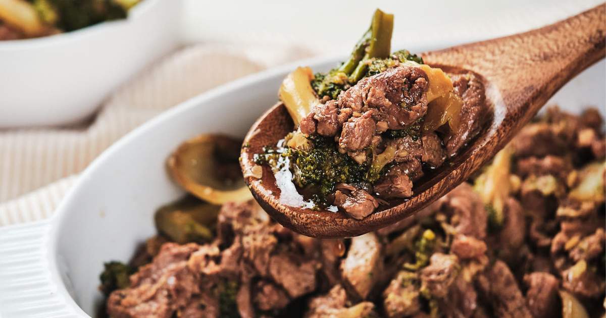 5-Step Keto Beef and Broccoli Slow Cooker Recipe