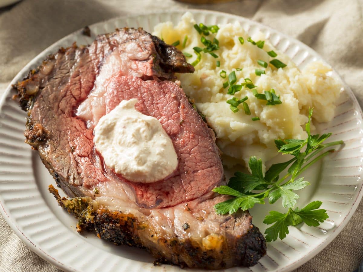 Rib Roast Vs Ribeye: Which Holiday Entree Is The Best?